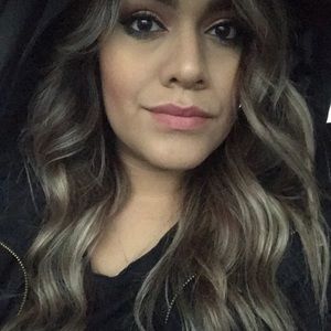 Meet your Posher, Karina